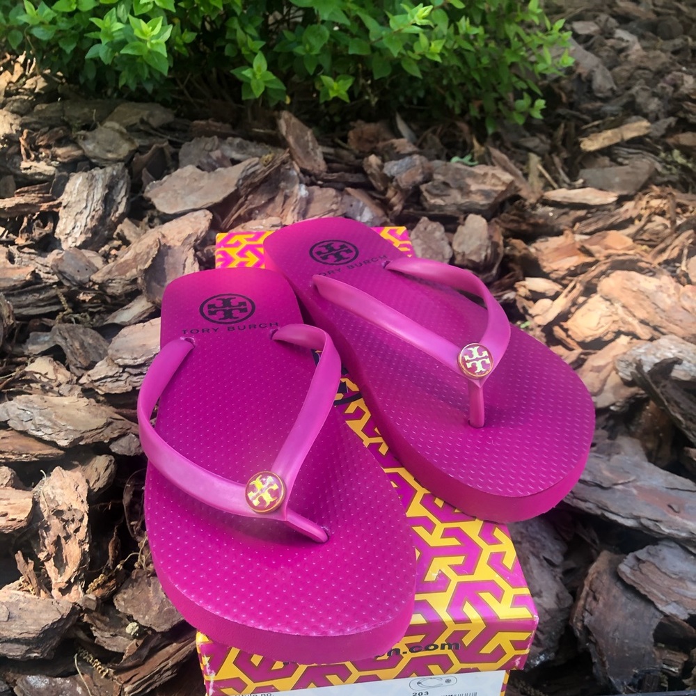 Tory Burch flop flops